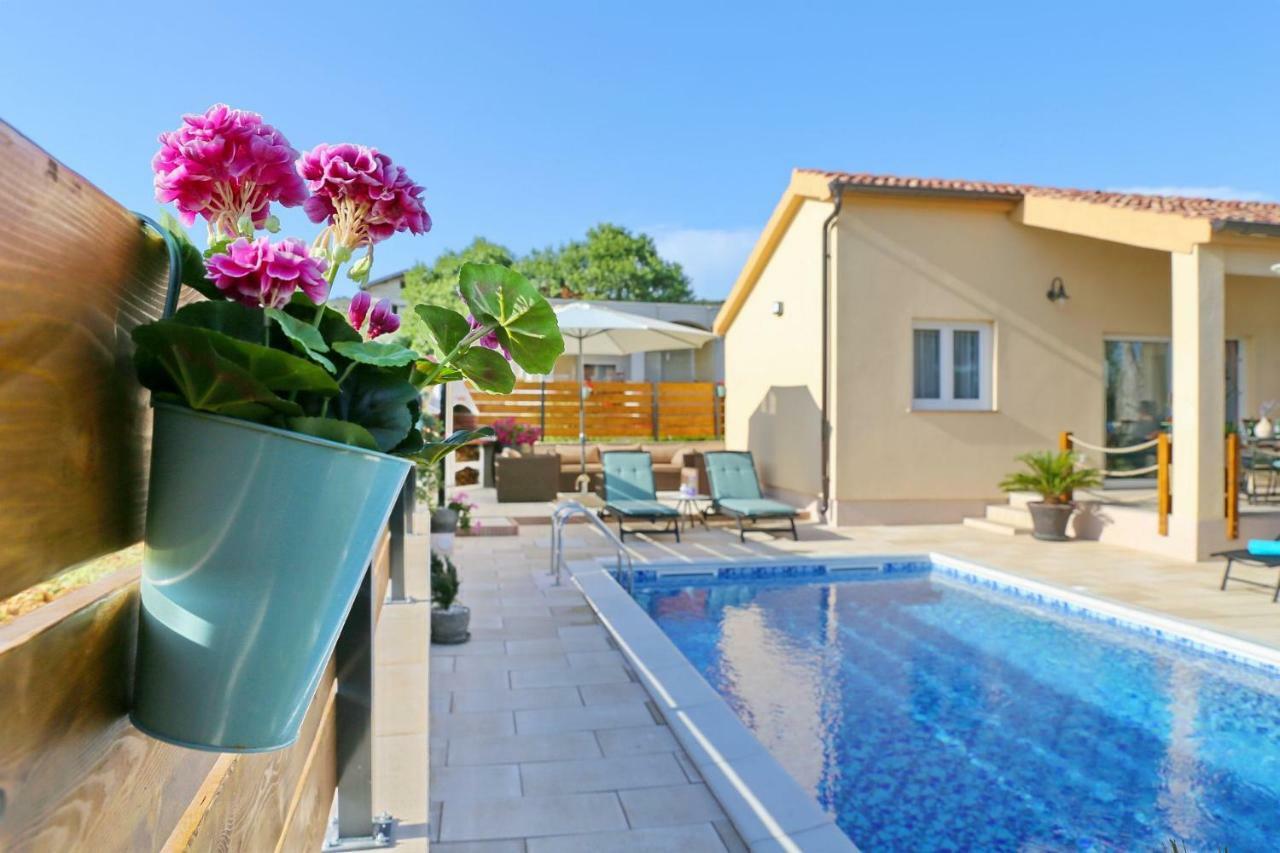 Punta Garden Pool House Vila Posedarje Exterior foto